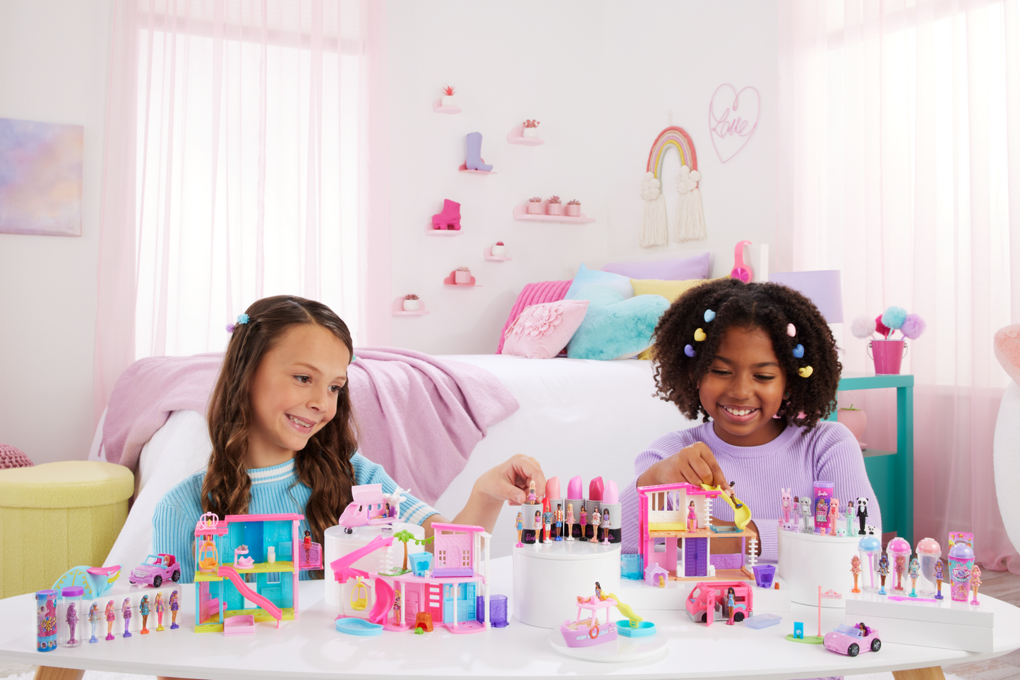 Barbie Mini Barbieland Coffret Autocaravane de R¨ºve, Poup¨¦e