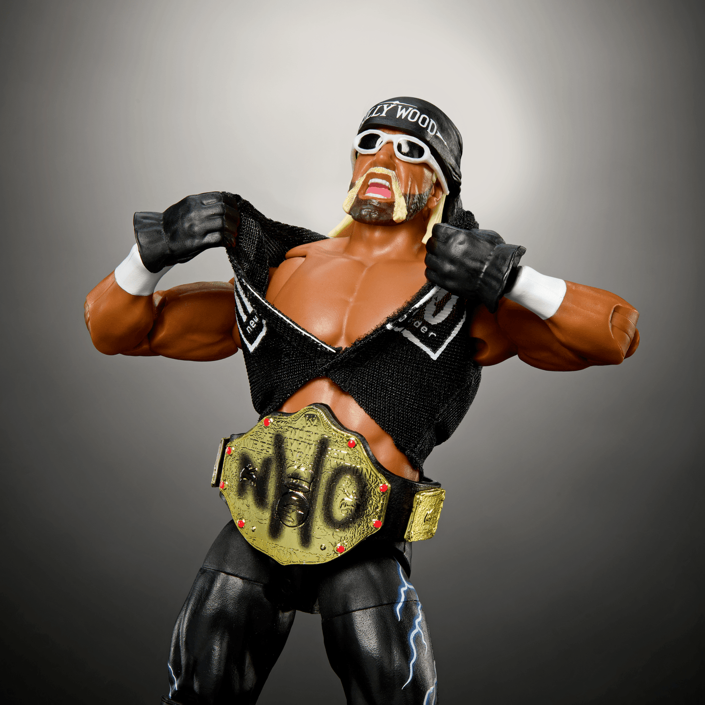 WWE Ultimate Edition ¡°Hollywood¡± Hulk Hogan Action Figure & Accessories Set, 6-Inch Collectible